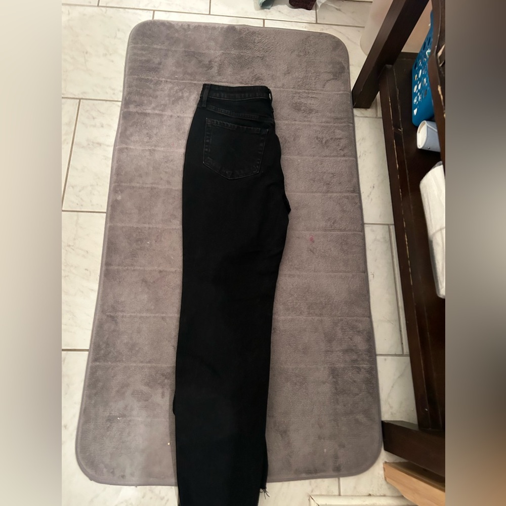 Black ultra rise mom jeans.